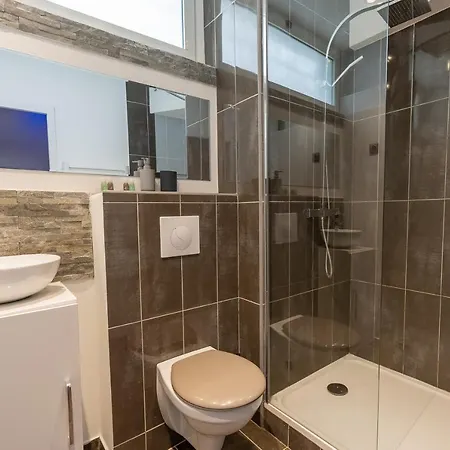 Jacuzzi, Appart Moderne, 30 Metres De La * Nice
